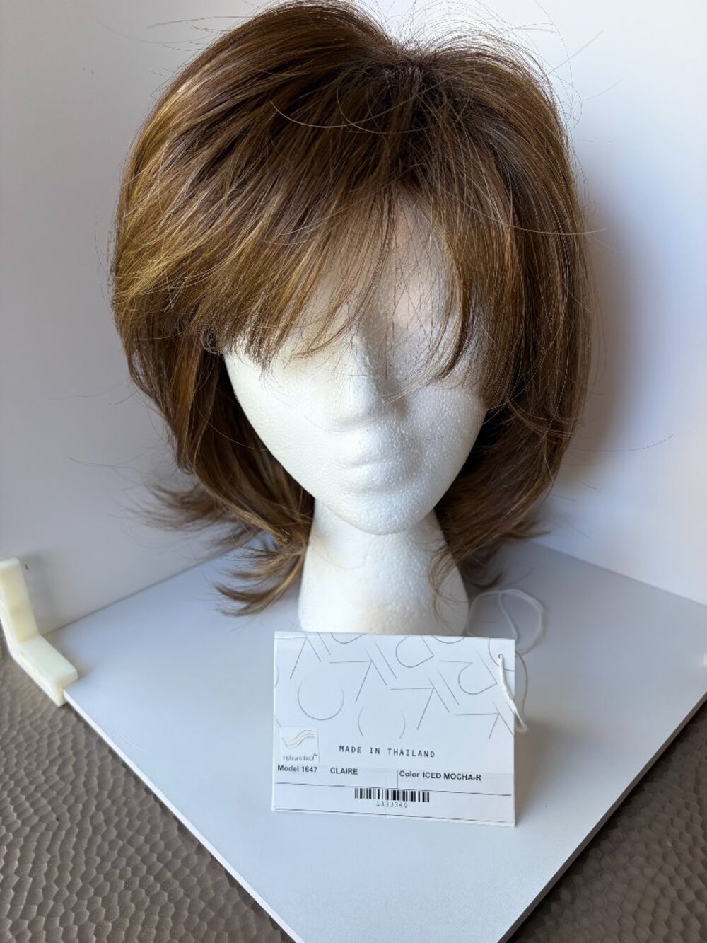 NWT Noriko CLAIRE in Iced Mocha R, Avg Cap, Synthetic Wig
